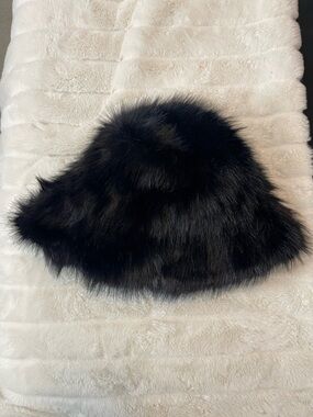 Fashion Nova Black Faux Fur Bucket Hat